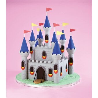 Wilton Castle Cake Set 32 Pieces image number 5