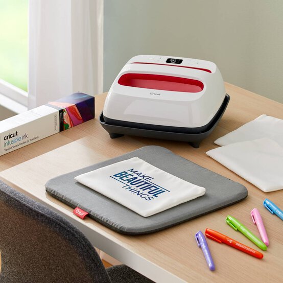 Cricut Cosmetic Bags 3 Pack image number 5