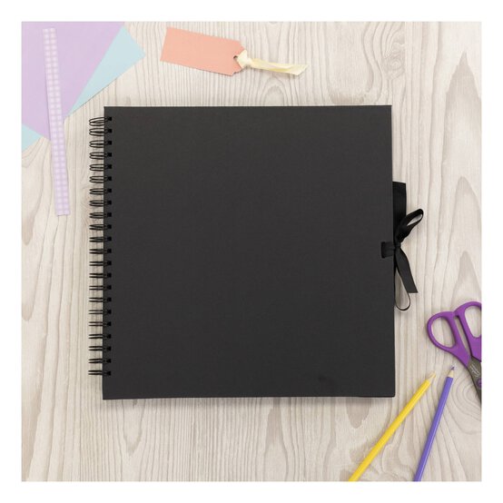 Crafter’s Companion Black Scrapbook 12 x 12 Inches  image number 2