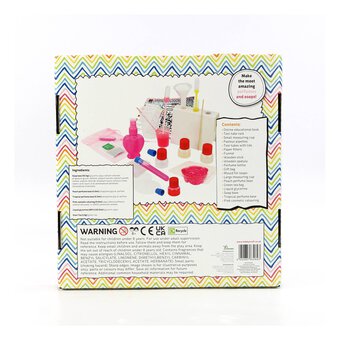 Perfumes and Soaps Kit image number 3