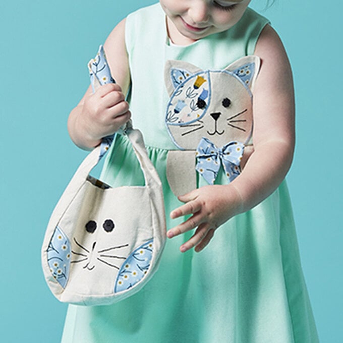 How to Make a Child's Cat Dress and Matching Bag image number 1