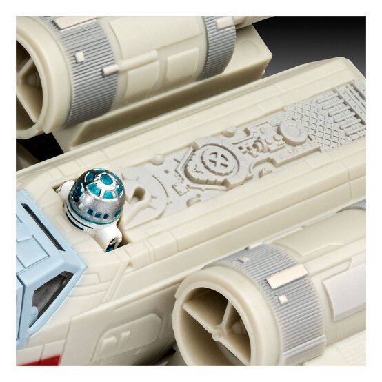 Revell Star Wars X-Wing Fighter Model Kit 1:57 image number 8