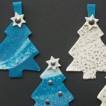How to Make FIMO Leather-Effect Christmas Trees
