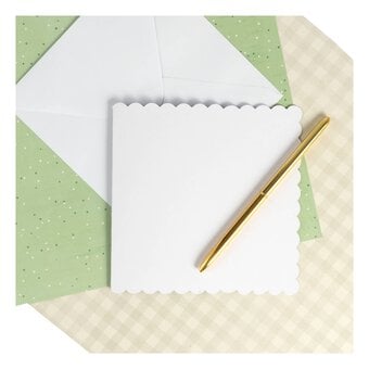 White Scalloped Cards and Envelopes 6 x 6 Inches 25 Pack image number 2