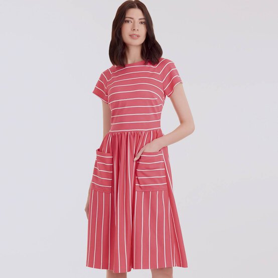 Simplicity Women’s Dress Sewing Pattern S9136 (16-24) image number 5