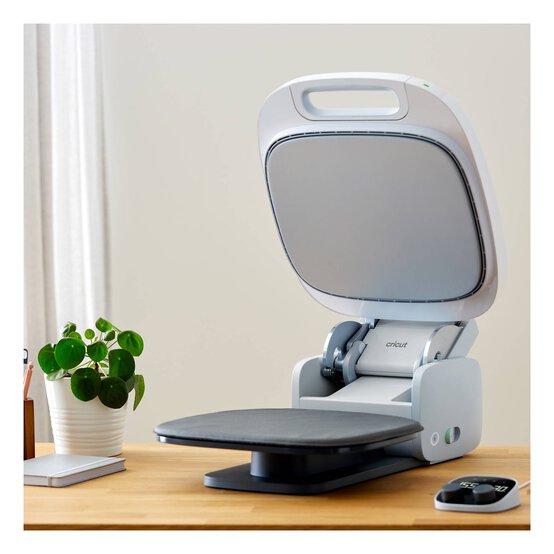 Cricut Autopress image number 3