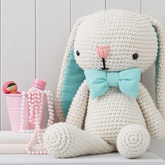 How to Crochet an Amigurumi Bunny