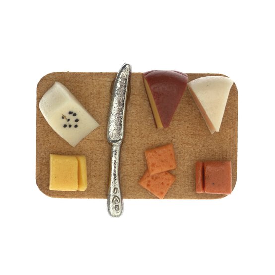 Doll&rsquo;s House Deluxe Cheese Board image number 3