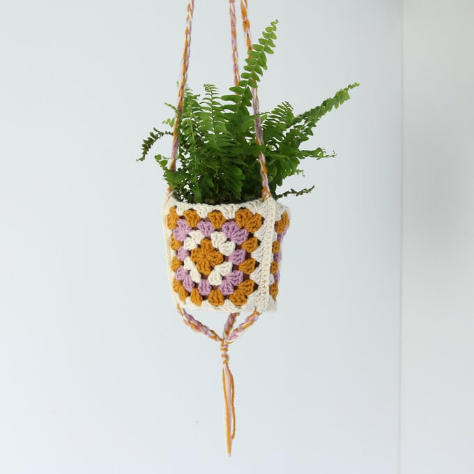How to Crochet a Granny Square Plant Hanger image number 1