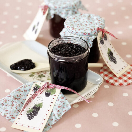 How to Make Blackberry Jam image number 1