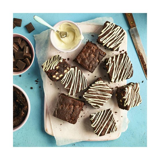 Dr. Oetker White Chocolate Chips 100g image number 2