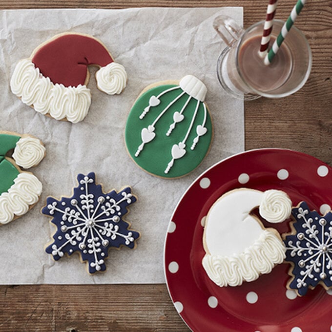 How to Make Traditional Christmas Biscuits image number 1