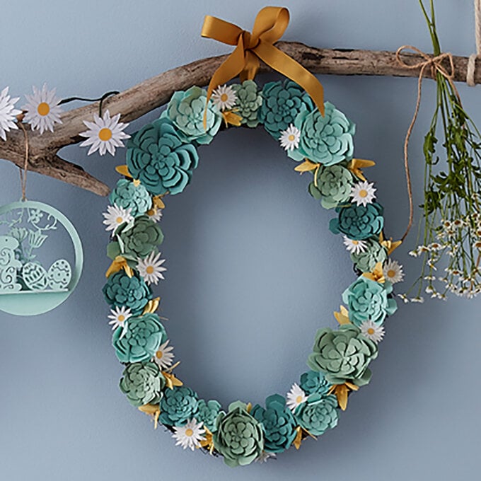 Cricut: How to Make a Spring Succulent Wreath image number 1