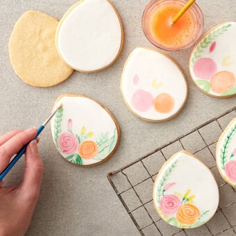How to Make Floral Easter Egg Biscuits