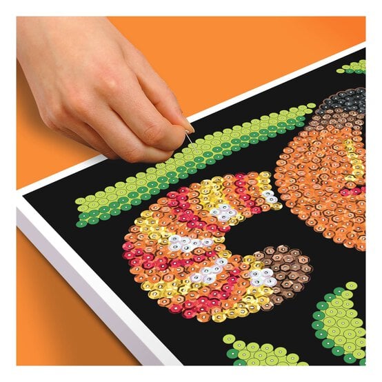 Kitfix Red Panda Sequin Art Red Kit image number 4