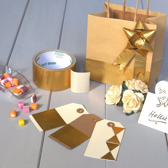 How to Make a Duck Tape Gift Bag and Tags image number 1