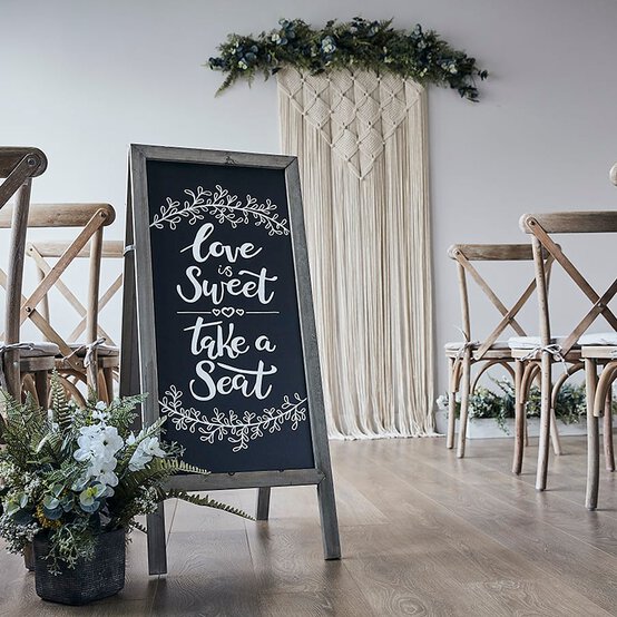 How to Decorate a Wedding Chalkboard image number 1