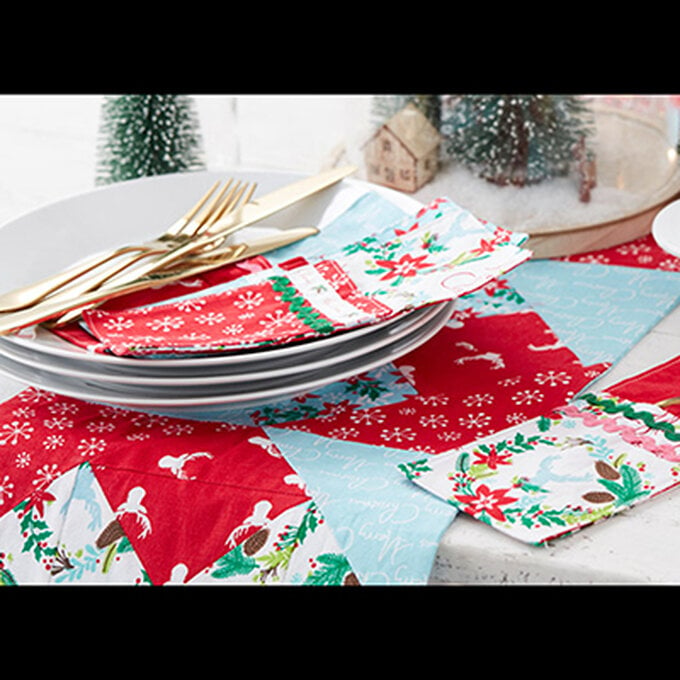 How to Sew Christmas Cutlery Wraps image number 1