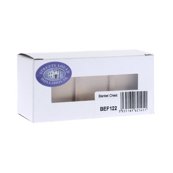 Doll&rsquo;s House Blanket Chest  image number 4