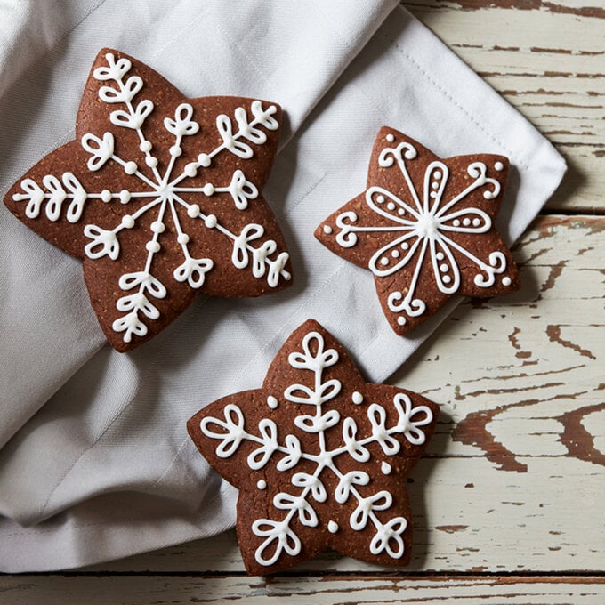 How to Bake Traditional Lebkuchen Biscuits image number 1