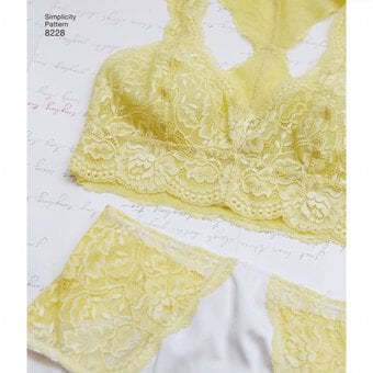 Simplicity Bra and Pants Sewing Pattern 8228 image number 7
