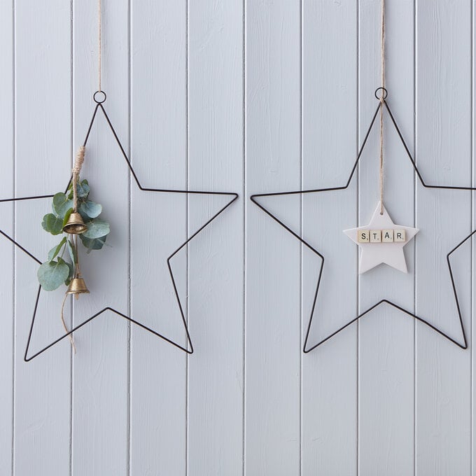 3 Ways to Make a Wire Star Wreath image number 1