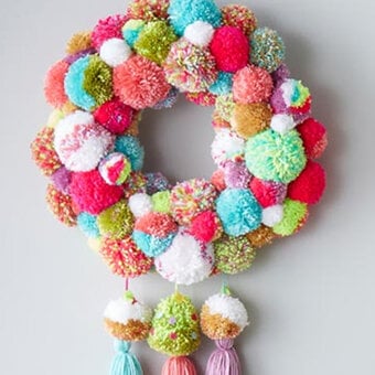 How to Make a Festive Pom Pom Tassel Wreath