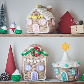 How to Crochet a Gingerbread Village