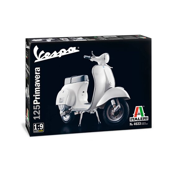 Italeri 125 Primavera Vespa Scooter Model Kit 1:9 image number 1