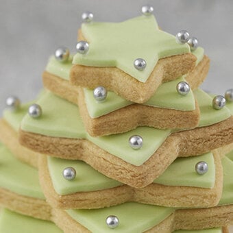 How to Make a Star Biscuit Christmas Tree