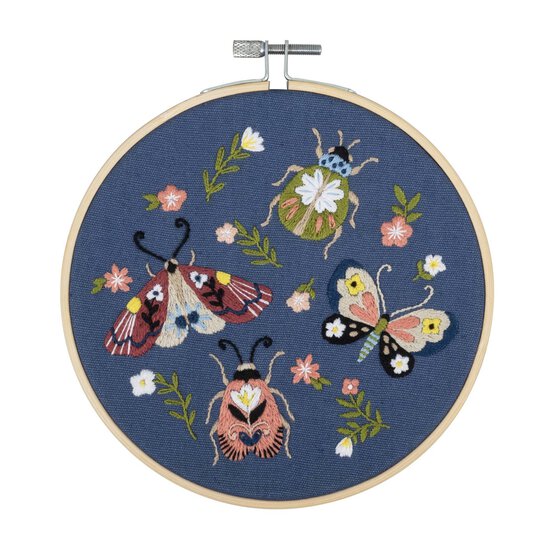 Trimits Mini Beasts Embroidery Hoop Kit image number 2