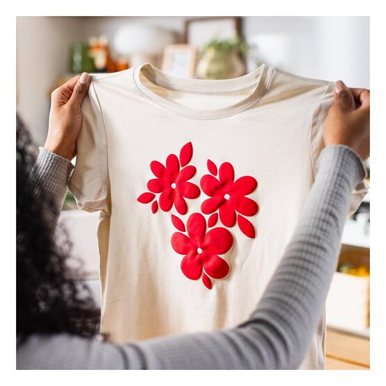 Cricut Red Puff Iron-On 12 x 19 Inches image number 4