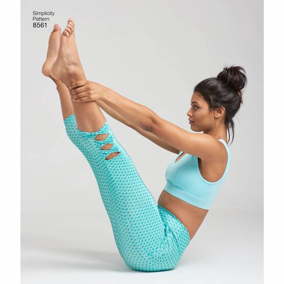 Simplicity Women&rsquo;s Leggings Sewing Pattern 8561 (1X-5X) image number 5