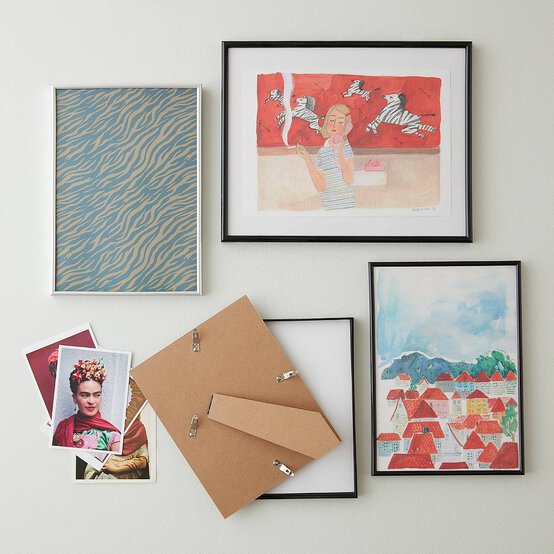 Black Lightweight Frame 60cm x 80cm image number 2