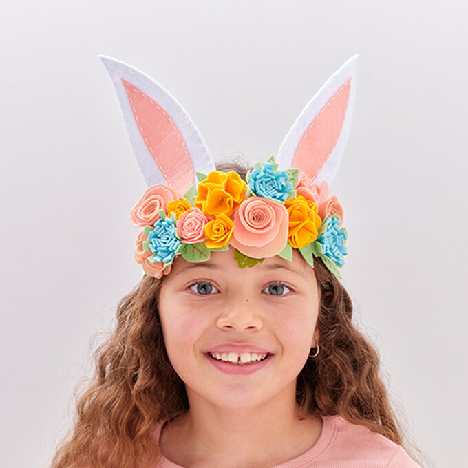 Cricut: How to Make a Floral Bunny Headband image number 1