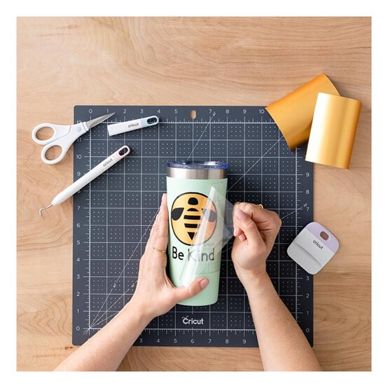 Cricut Transfer Tape 12 x 144 Inches image number 4