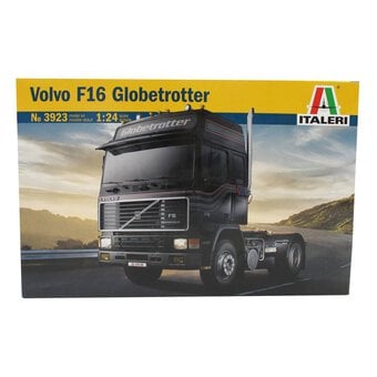Italeri Volvo F16 Globetrotter Model Kit 1:24 image number 2