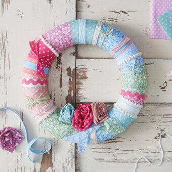 How to Make a Fabric Wreath