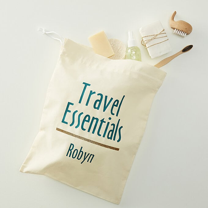 Cricut: How to Make a Personalised Travel Essentials Bag image number 1