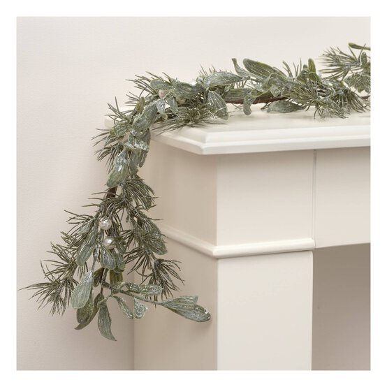 Frosted Leaf Garland 1.5m image number 1
