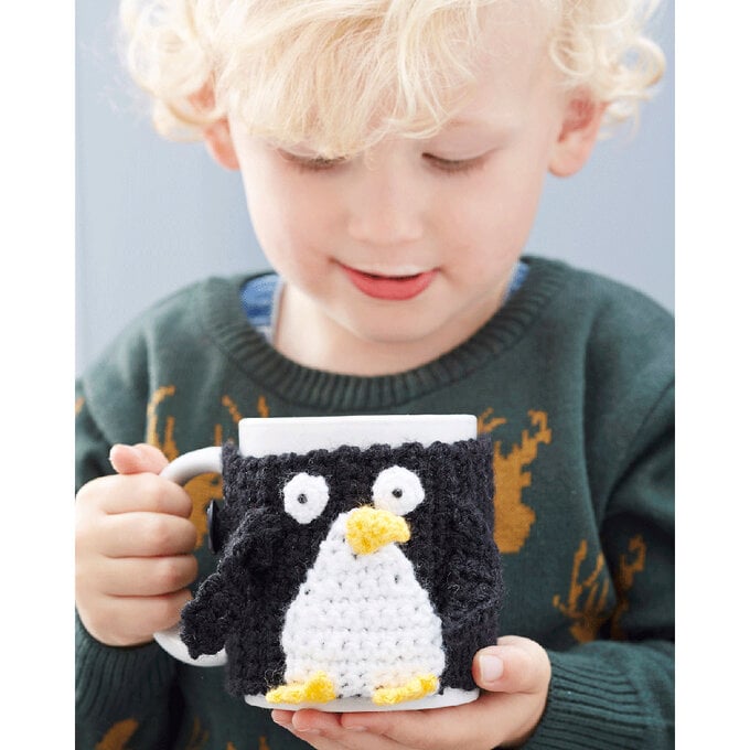 How to Crochet a Penguin Mug Cosy image number 1