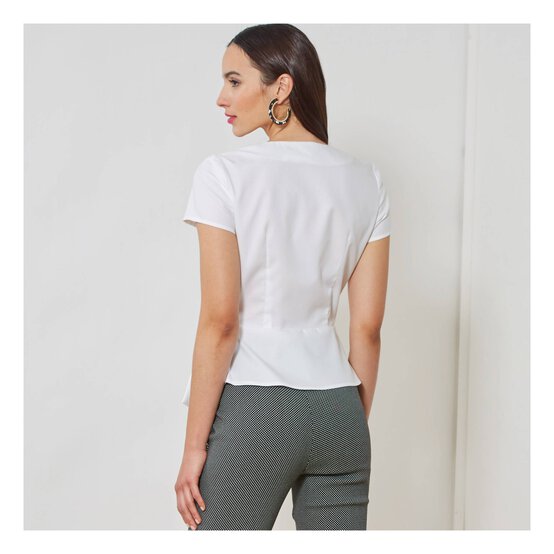 New Look Women&rsquo;s Top Sewing Pattern N6700 image number 7