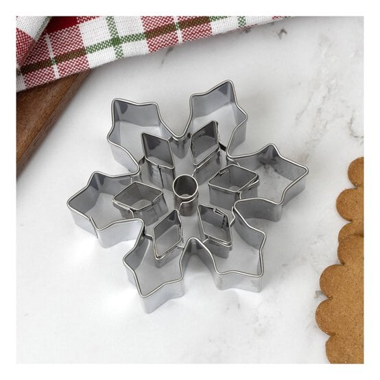 Snowflake Cookie Cutter 8cm image number 1