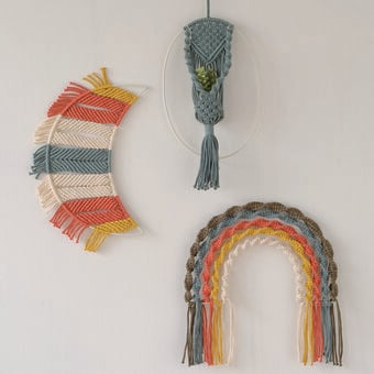 How to Make a Macrame Frame Wall Hanging
