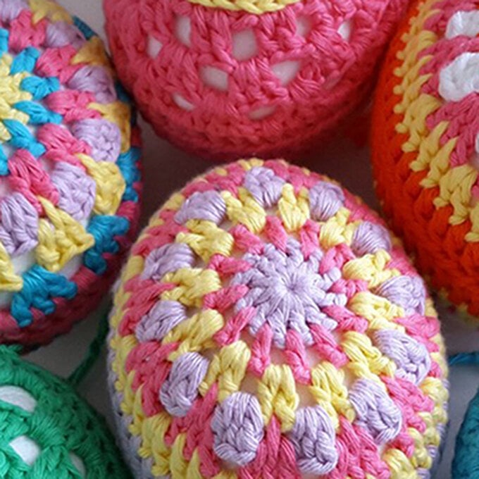 How to Make Multi-Coloured Crochet Easter Eggs image number 1