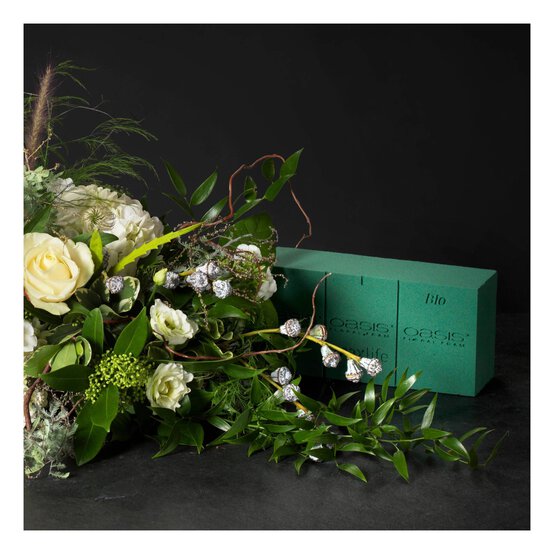 Oasis Maxlife Floral Foam Brick 23cm x 11cm x 7cm image number 4