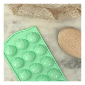 Whisk Shell Silicone Candy Mould 15 Wells