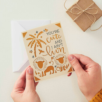 Cricut Joy: How to Make a Lion Aperture Card