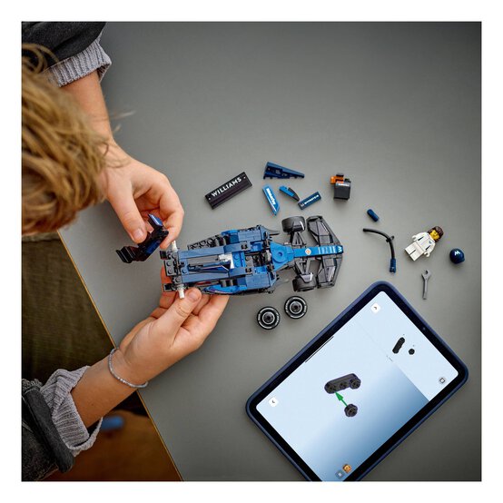 LEGO Williams Racing FW46 F1 Race Car image number 3