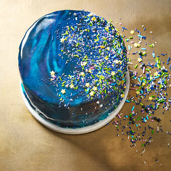 How to Bake a Mirror Glaze Galaxy Cake